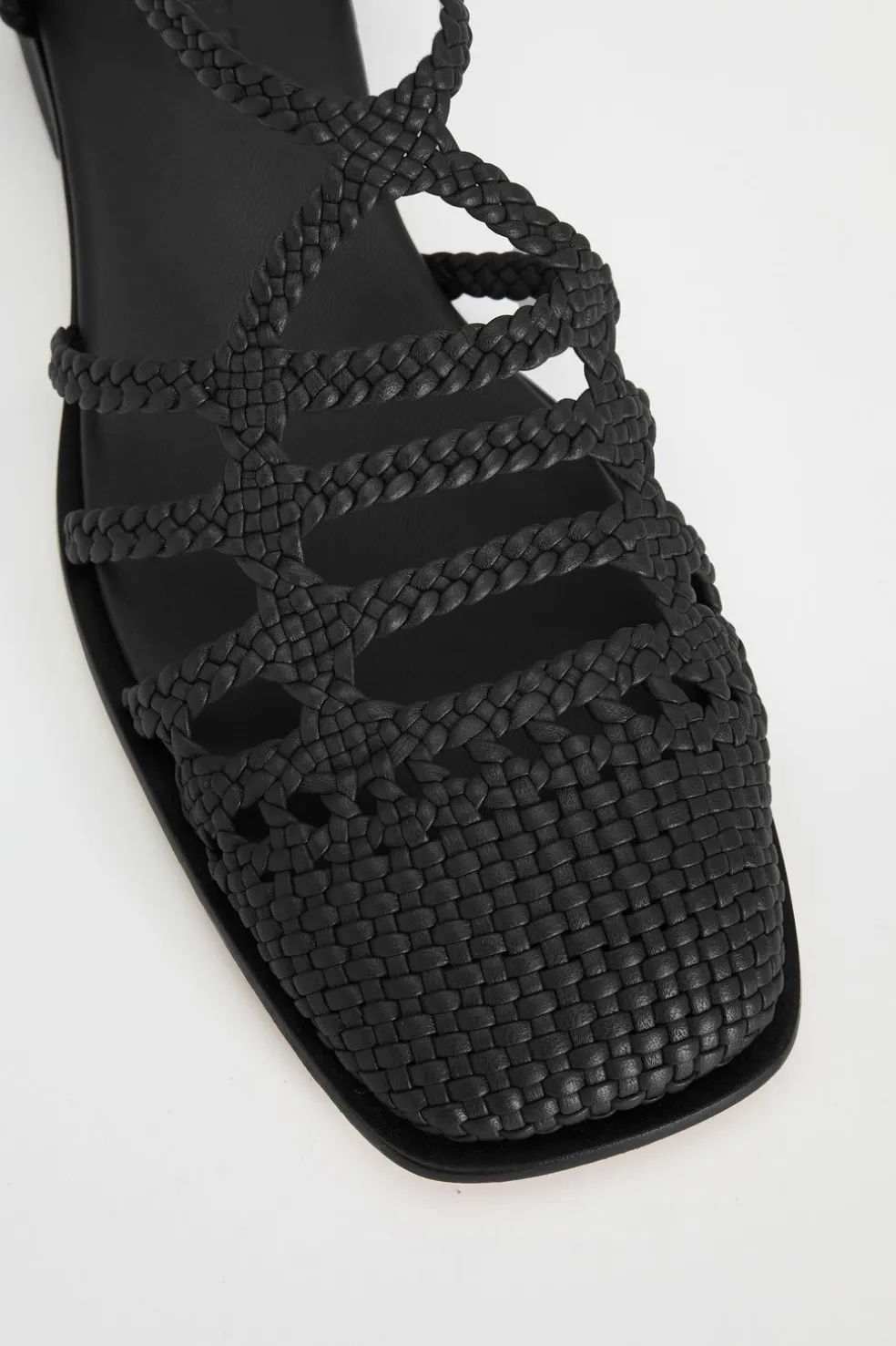 Hereu Barana Sandal