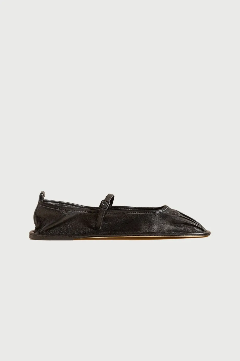 Hereu Dansa Supple Shiny Flat