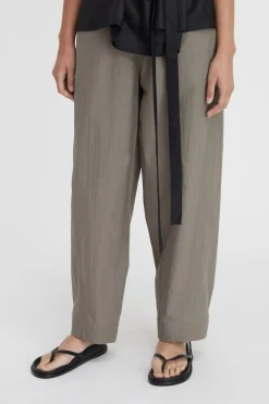 Mina Pant