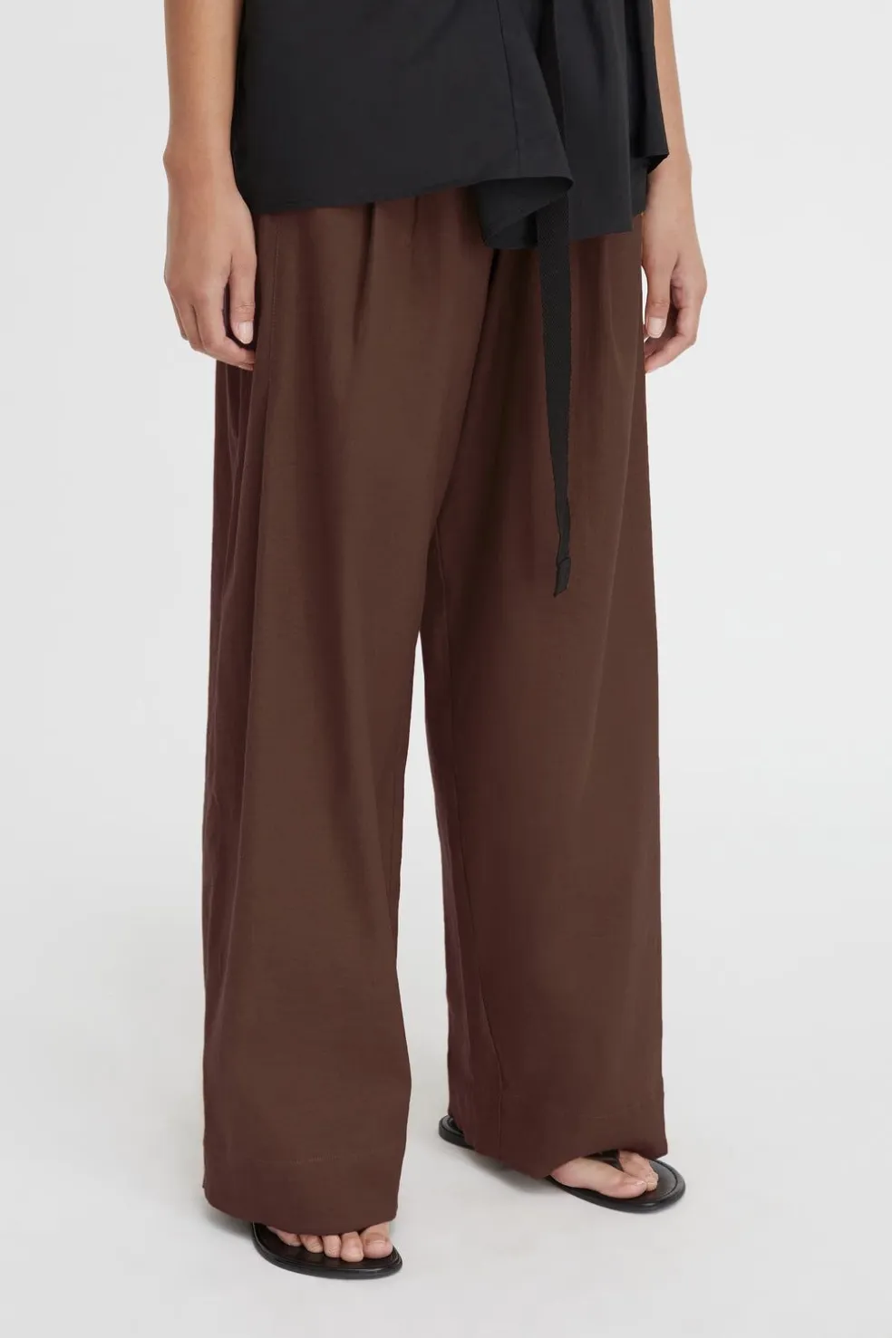 Riley Pleated Pant